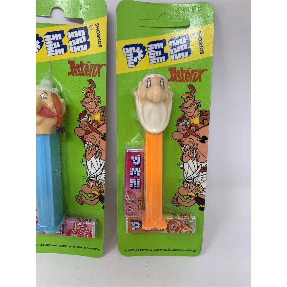 PEZ Asterix set 4 on Non-US cards Plus Magnets